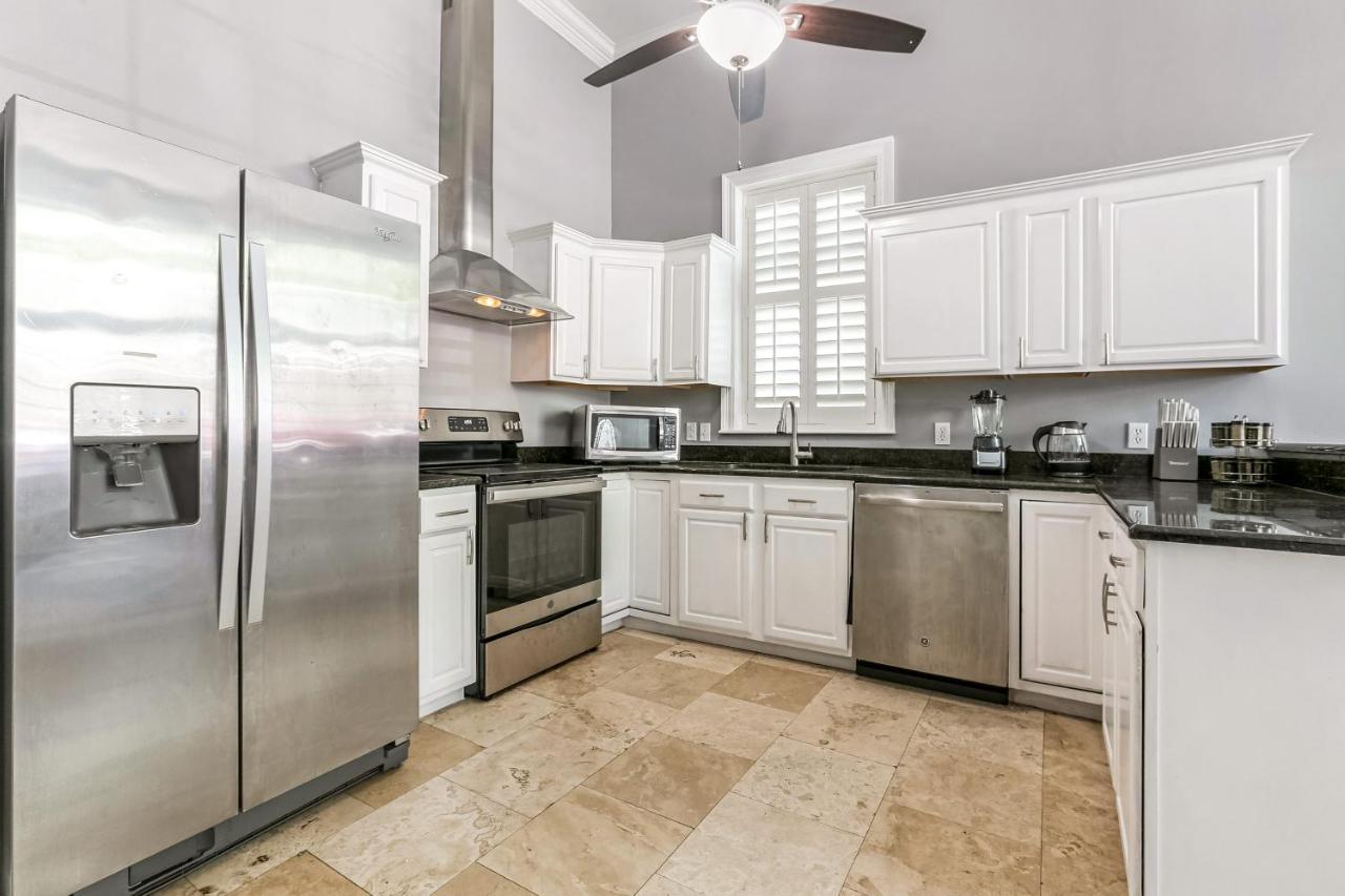 Hosteeva Modern Condo Near Magazine St & Close To Fq Nova Orleães Exterior foto